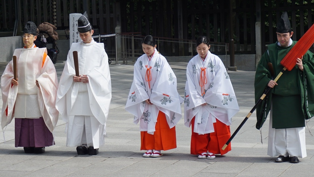 Maiden meiji jingu shrine